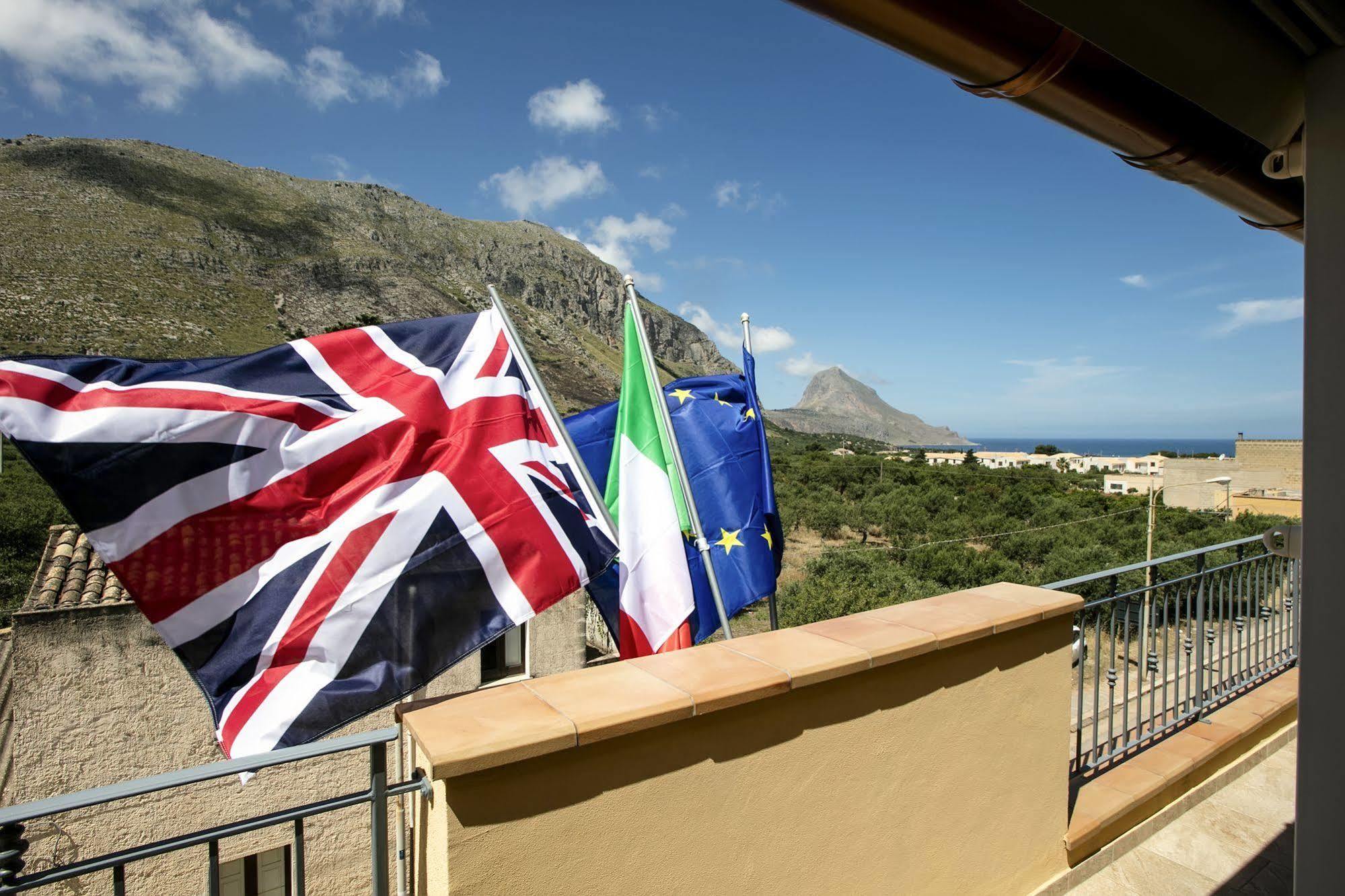 Triskell Camere & Relax Castelluzzo Exterior photo