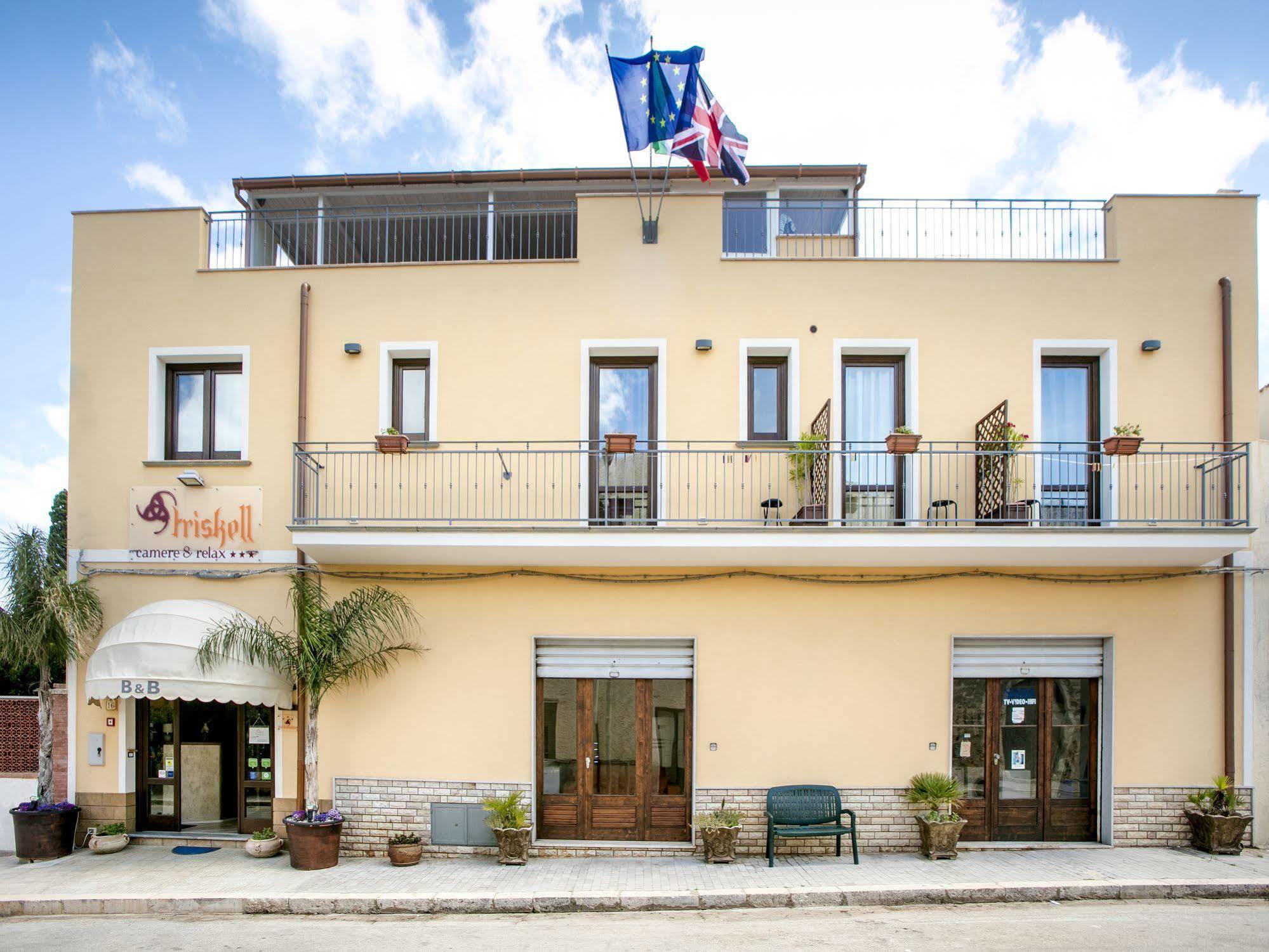 Triskell Camere & Relax Castelluzzo Exterior photo