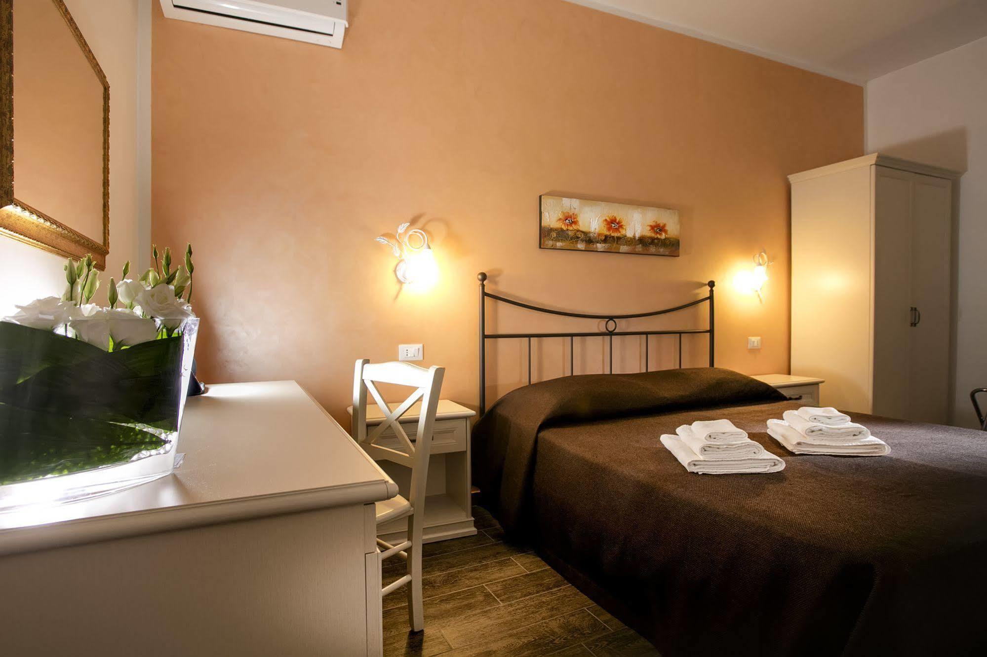 Triskell Camere & Relax Castelluzzo Exterior photo