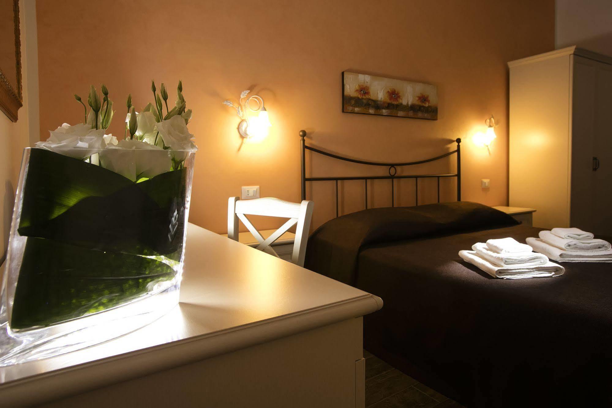 Triskell Camere & Relax Castelluzzo Exterior photo
